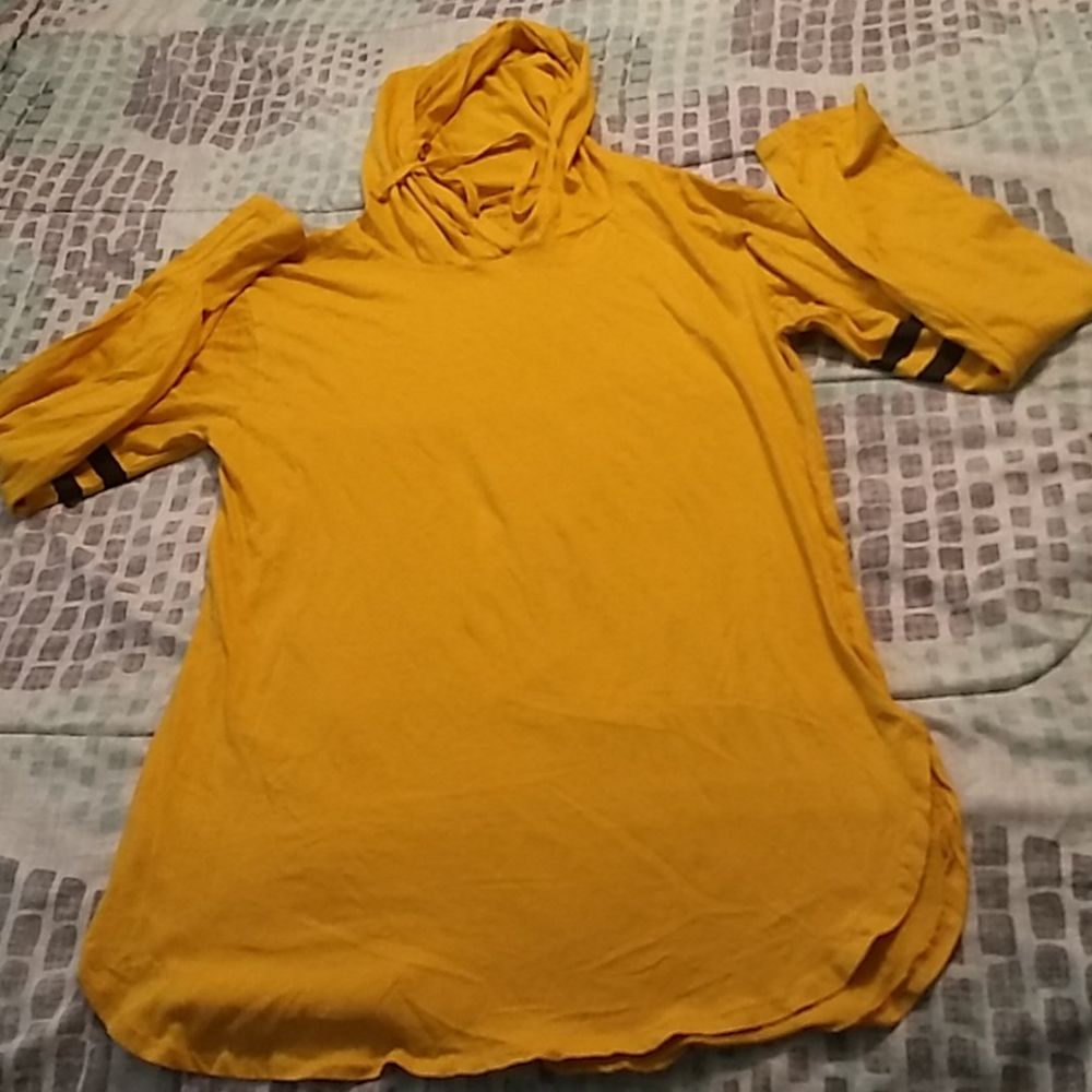 🧡ON FIRE Hoodie  top🧡long Sleeves sz(XL)